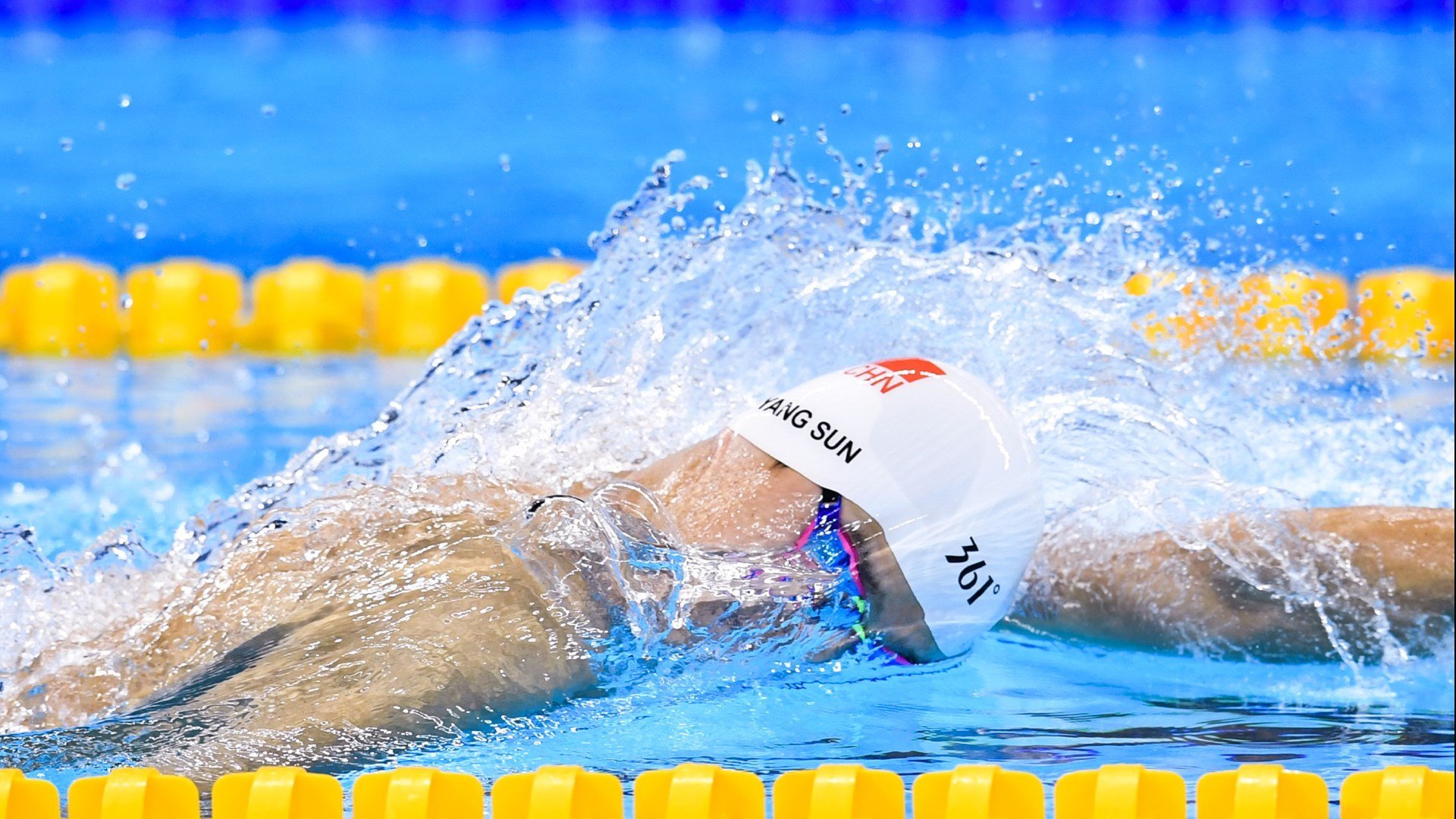 震撼电竞解说直播间播放量破纪录，电竞解说在现场