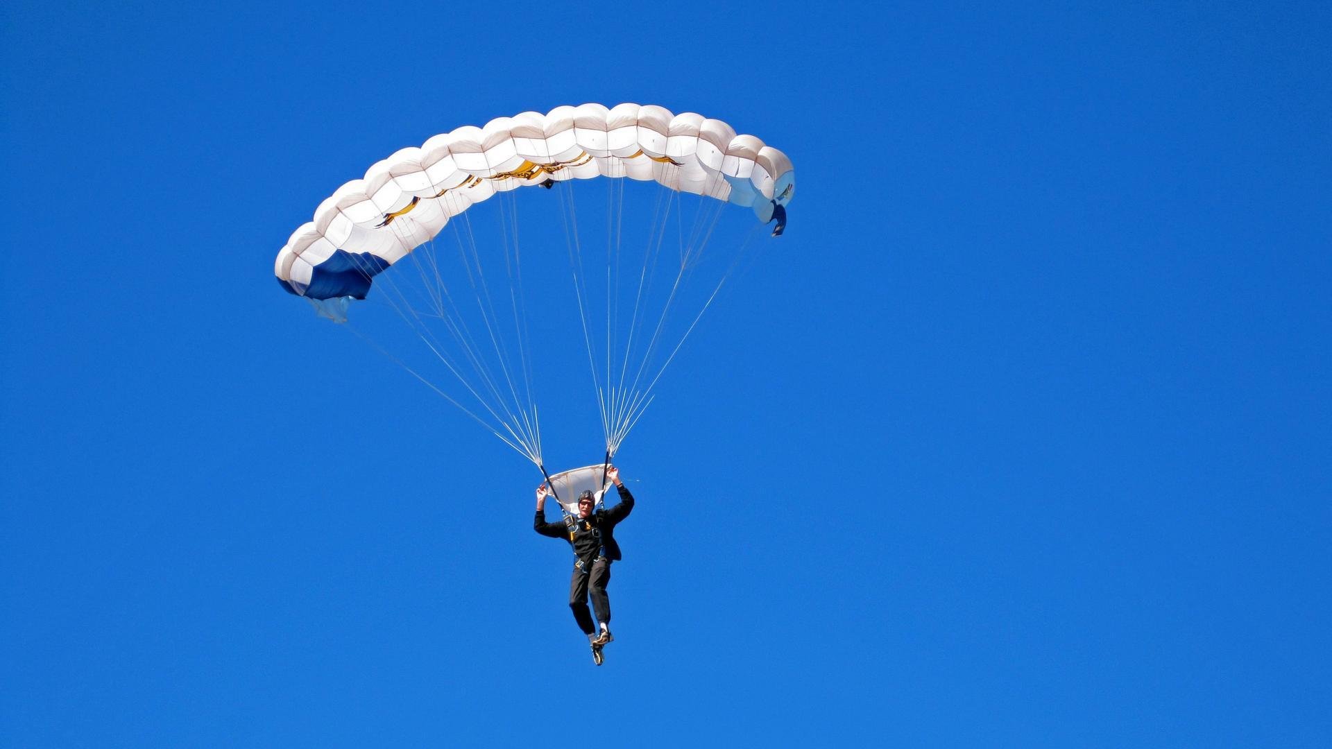 德甲在青训发展上走在欧洲前列，世界级天才不断涌现，德甲intro